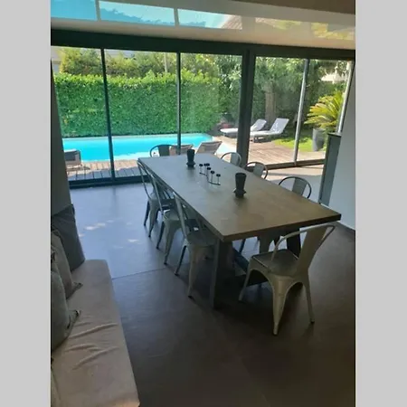 Bel Air - 240m2 - Freshly Completely Renovated - - Pool - No Party Allowed - No Bachelor-ette Villa